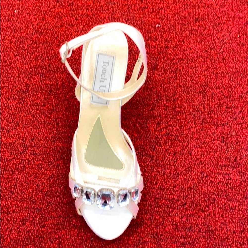 Bridal sateen shoes by touch ups